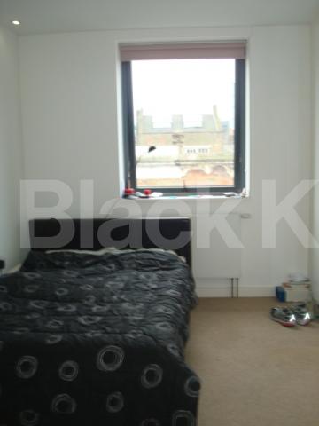 			A MUST SEE!!, 2 Bedroom, 1 bath, 1 reception Penthouse			 Graham Road, Dalston