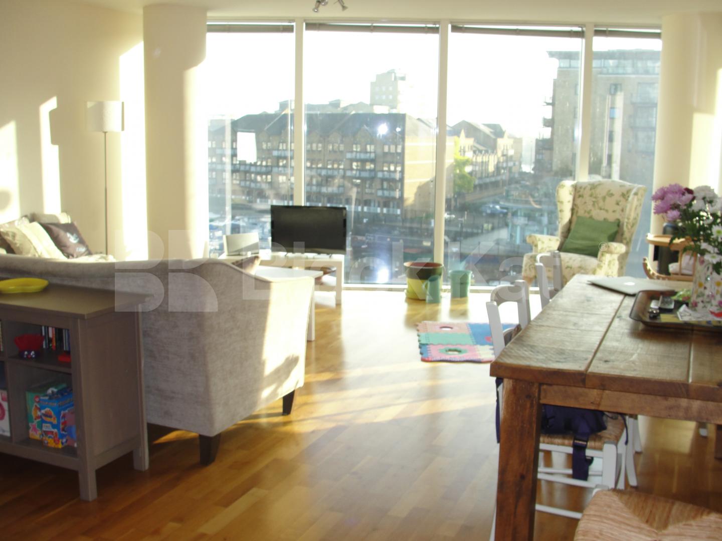 			NEW INSTRUCTION, 3 Bedroom, 1 bath, 1 reception Penthouse			 Branch Road, Limehouse 