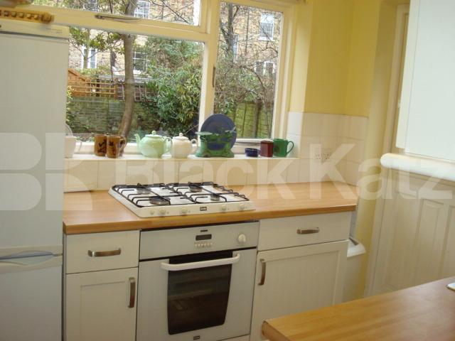 			BEAUTIFUL 1960's Period House, 3 Bedroom, 1 bath, 1 reception Terraced House			 Shrubland Road, London Fields
