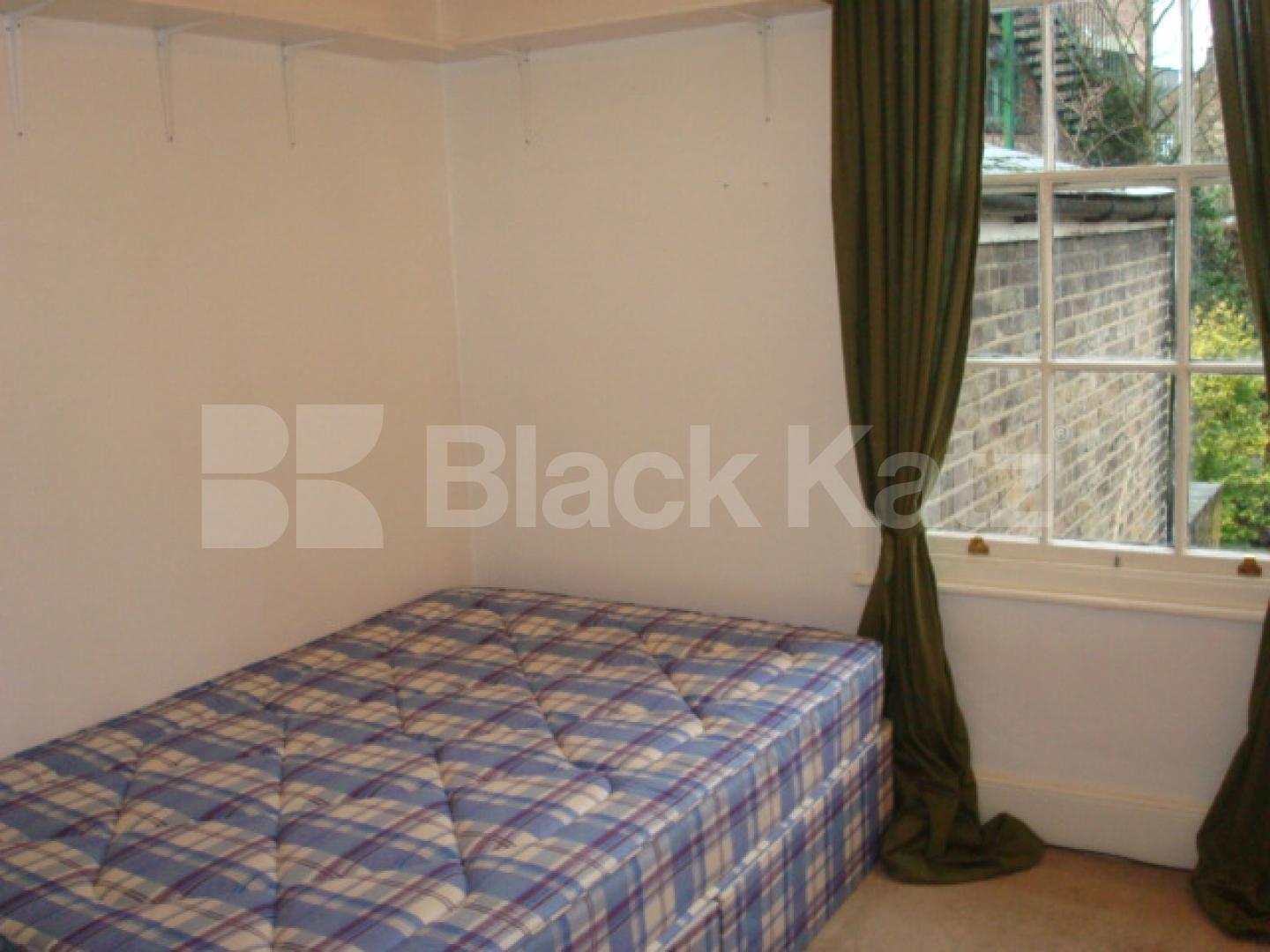 			BEAUTIFUL 1960's Period House, 3 Bedroom, 1 bath, 1 reception Terraced House			 Shrubland Road, London Fields