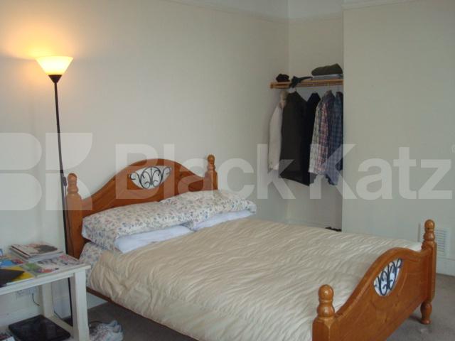 			BEAUTIFUL 1960's Period House, 3 Bedroom, 1 bath, 1 reception Terraced House			 Shrubland Road, London Fields