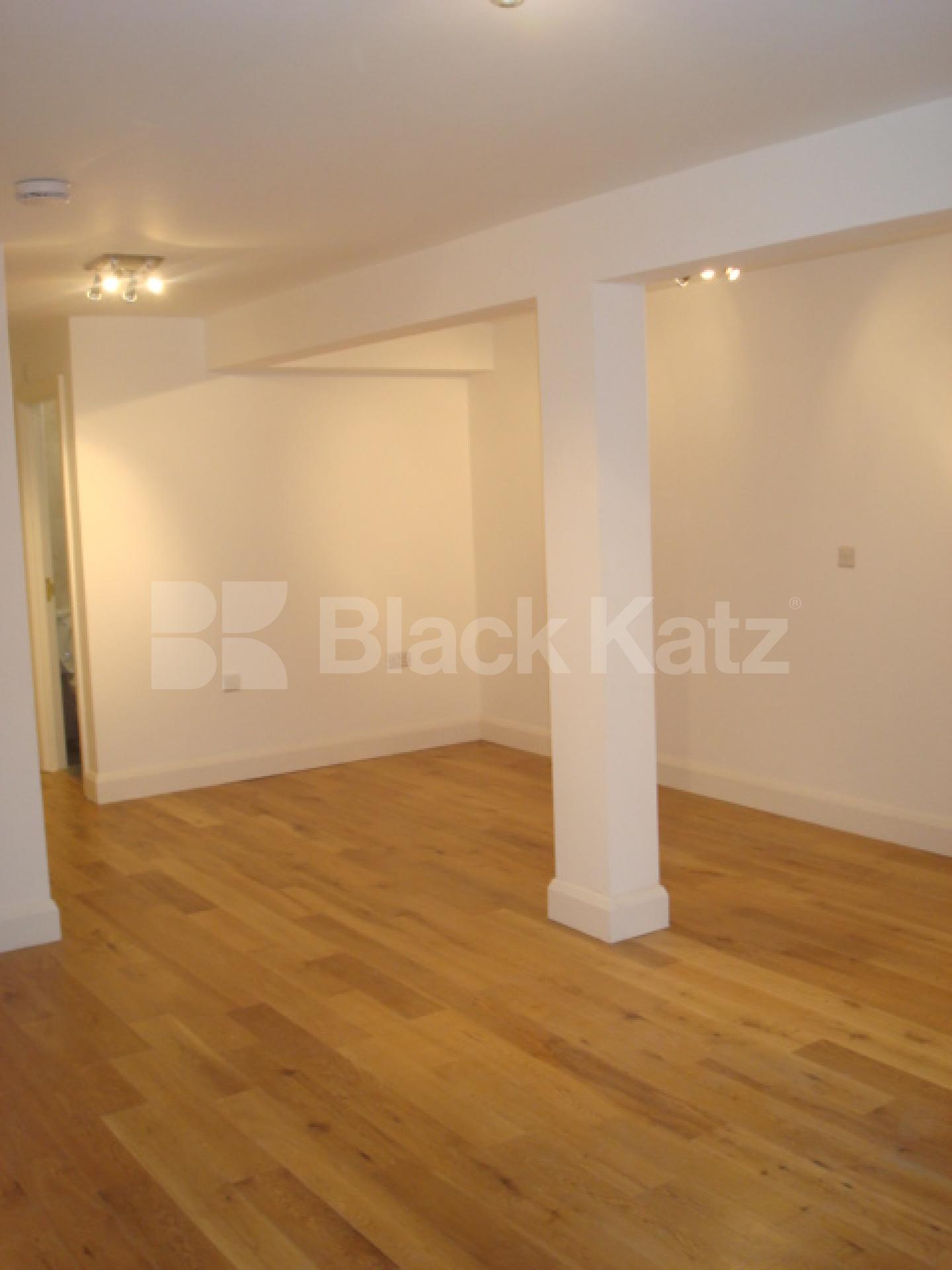 			MODERN STUDIO FLAT, Studio Apartment, 1 bath, 1 reception Studio			 Clarence Mews, Clapton Square E5
