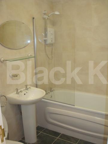 			MODERN STUDIO FLAT, Studio Apartment, 1 bath, 1 reception Studio			 Clarence Mews, Clapton Square