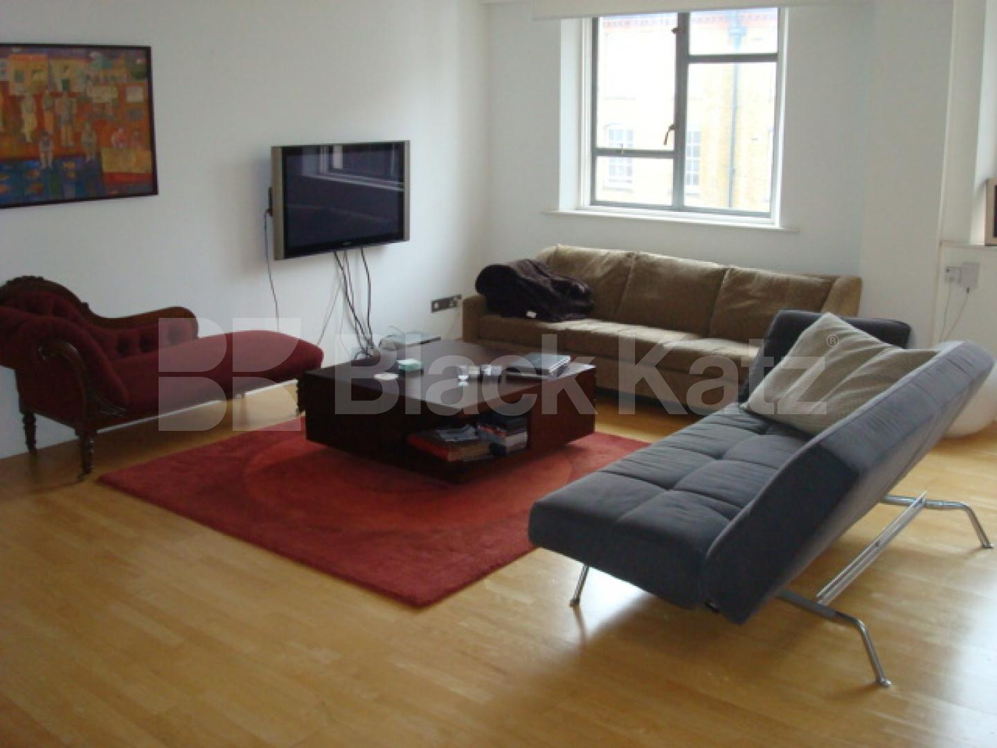 			2 Bedroom, 1 bath, 1 reception Flat			 St John's Street, Clerckenwell / Islington