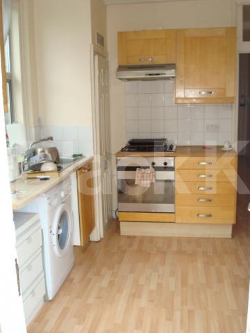 			1 Bedroom, 1 bath, 1 reception Flat			 Cavell Street, WHITECHAPEL