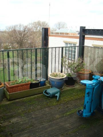 			Warehouse Conversion!!!, 2 Bedroom, 1 bath, 1 reception Apartment			 Bow Road, Bow