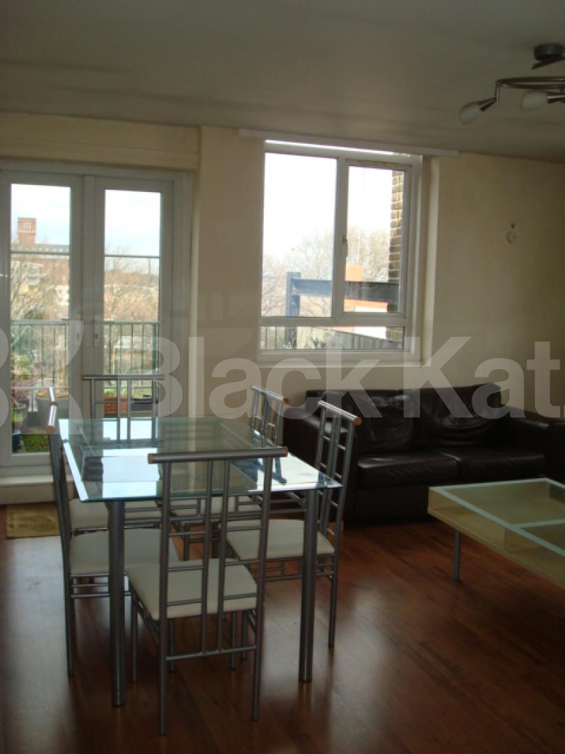 			Warehouse Conversion!!!, 2 Bedroom, 1 bath, 1 reception Apartment			 Bow Road, Bow