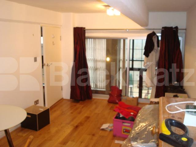 			Warehouse Conversion...!!, 2 Bedroom, 1 bath, 1 reception Apartment			 Theydon Road, Clapton