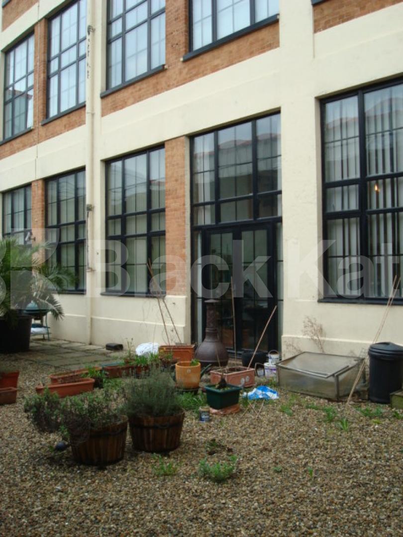 			Warehouse Conversion...!!, 2 Bedroom, 1 bath, 1 reception Apartment			 Theydon Road, Clapton