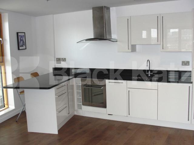 			LET, 3 Bedroom, 1 bath, 1 reception Apartment			 Boulevard Mansions Borough Road, Borough