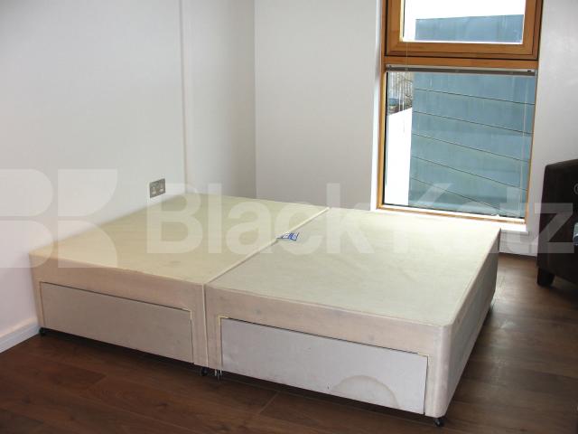 			LET, 3 Bedroom, 1 bath, 1 reception Apartment			 Boulevard Mansions Borough Road, Borough