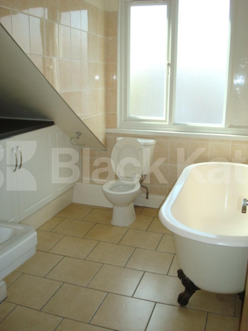 			Brand new instruction, 3 Bedroom, 1 bath, 1 reception Flat			 ALKHAM ROAD, Stoke Newington