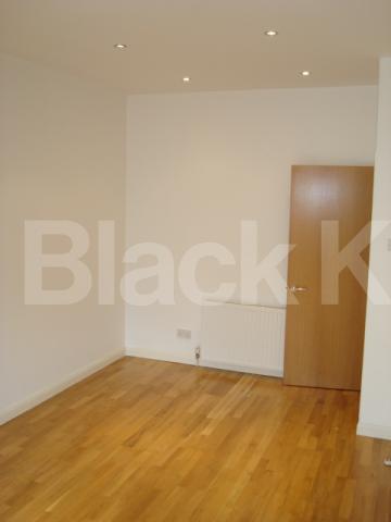 			MODERN 1 BED NEAR CLISSOLD PARK!, 1 Bedroom, 1 bath, 1 reception Flat			 Allen Road, STOKE NEWINGTON N16