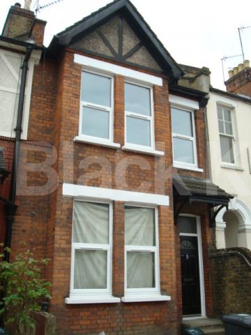 			3 Bedroom, 1 bath, 1 reception Flat			 Vartry road, Stamford Hill / Manor House