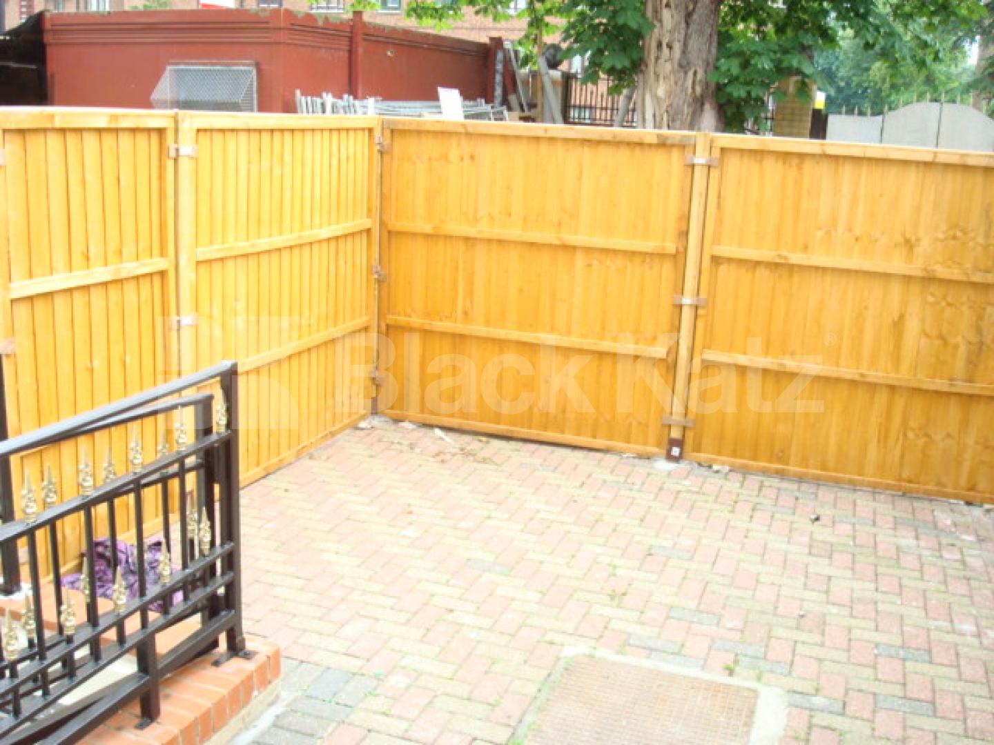 			BRAND NEW INSTRUCTION - AVAILABLE NOW!!!!!!!!!, 1 Bedroom, 1 bath, 1 reception Flat			 Chardmore road, STOKE NEWINGTON /CLAPTON