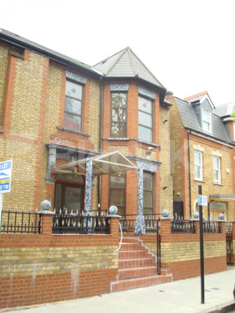 			BRAND NEW INSTRUCTION - AVAILABLE NOW!!!!!!!!!, 1 Bedroom, 1 bath, 1 reception Flat			 Chardmore road, STOKE NEWINGTON /CLAPTON