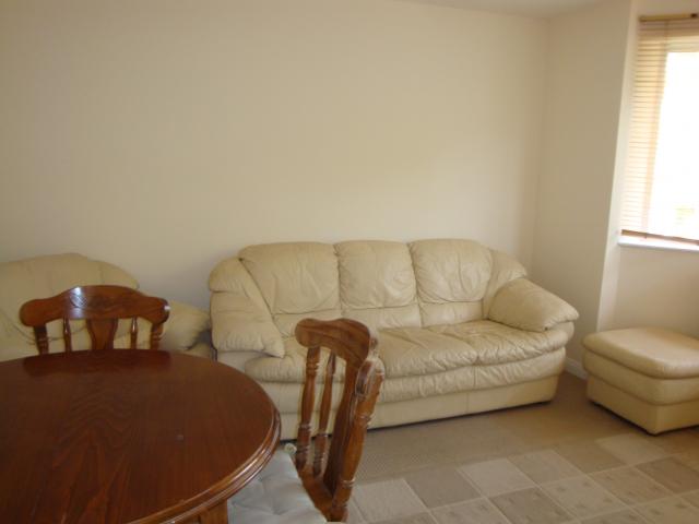 			COMMUNAL GARDENS!, 2 Bedroom, 1 bath, 1 reception Flat			 Cricklewood Lane, CHILDS HILL/GOLDERS GREEN