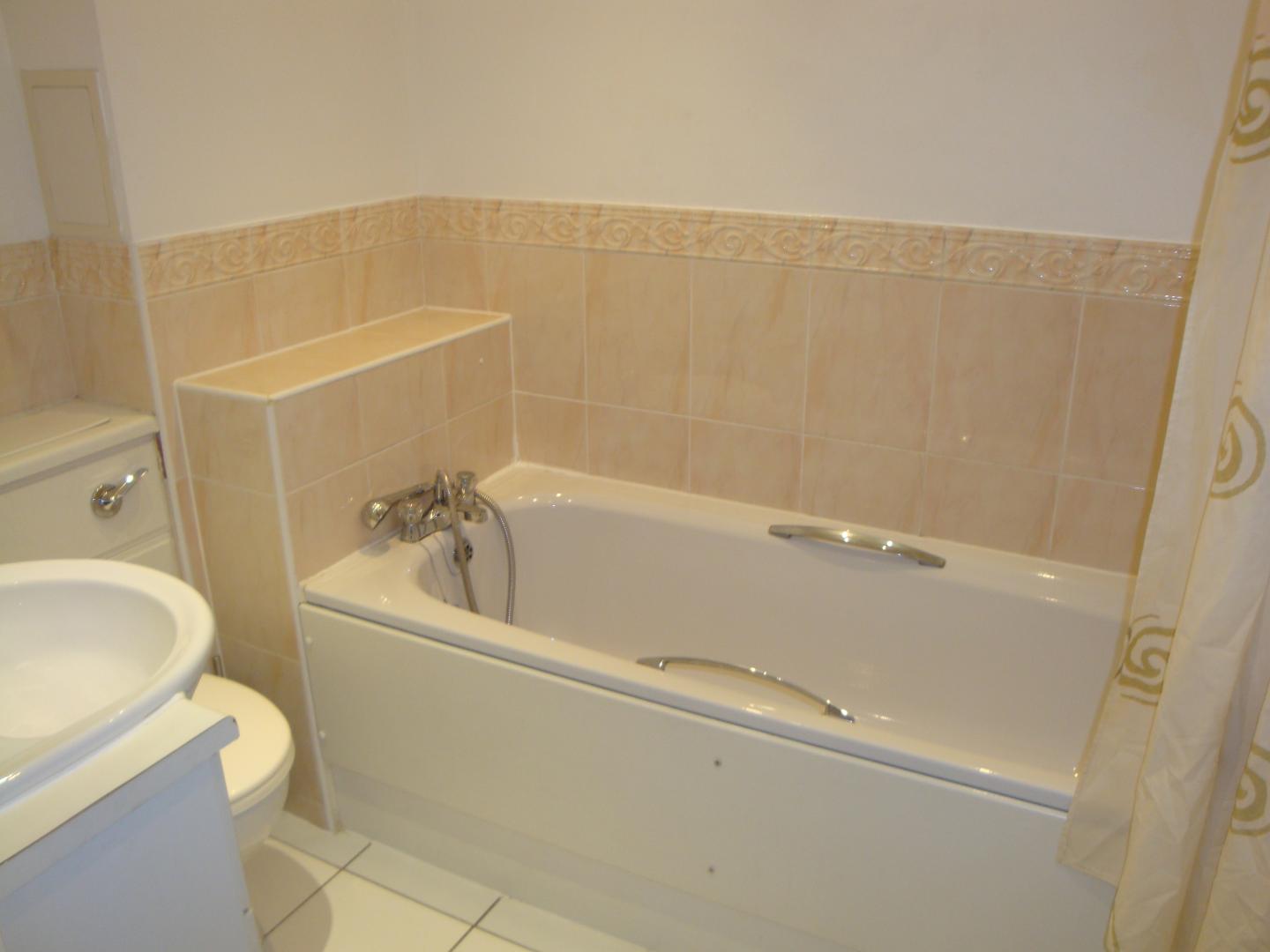 			2 Bedroom, 1 bath, 1 reception Apartment			 Chatsworth road, Willesden lane, WILLESDEN GREEN