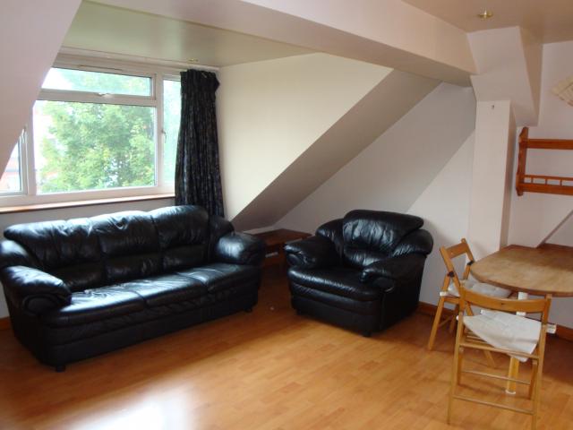 			1 Bedroom, 1 bath, 1 reception Flat			 Oaklands road, WILLESDEN GREEN