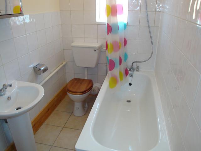 			NEW INSTRUCTION, 1 Bedroom, 1 bath, 1 reception Flat			 Salusbury Road, QUEENS PARK