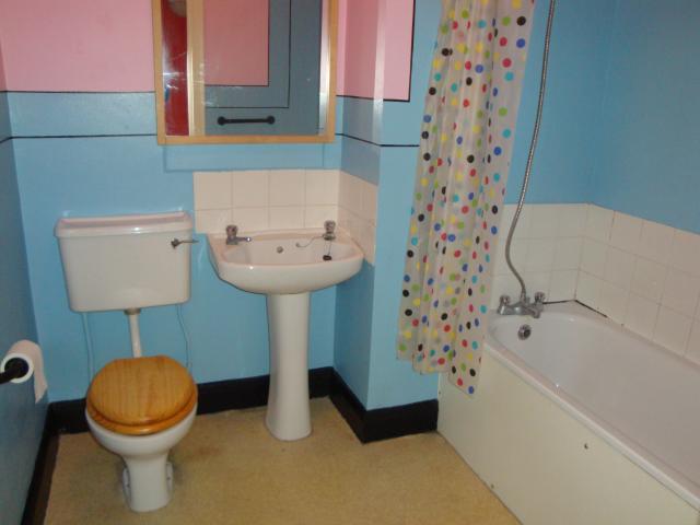 			NEW INSTRUCTION, 1 Bedroom, 1 bath, 1 reception Flat			 Kilburn Lane, QUEENS PARK