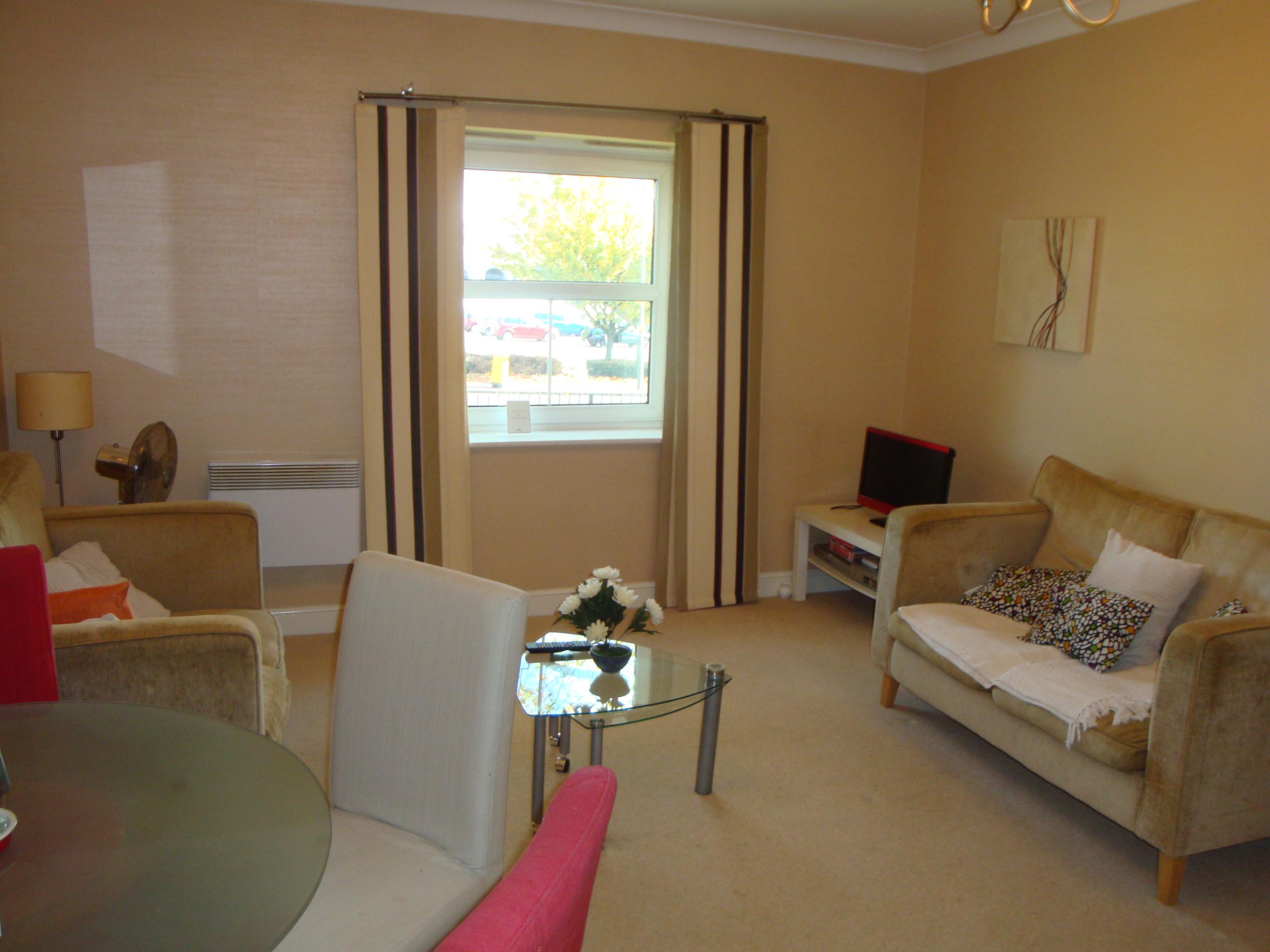 			2 Bedroom, 1 bath, 1 reception Flat			 High Road, FINCHLEY N12