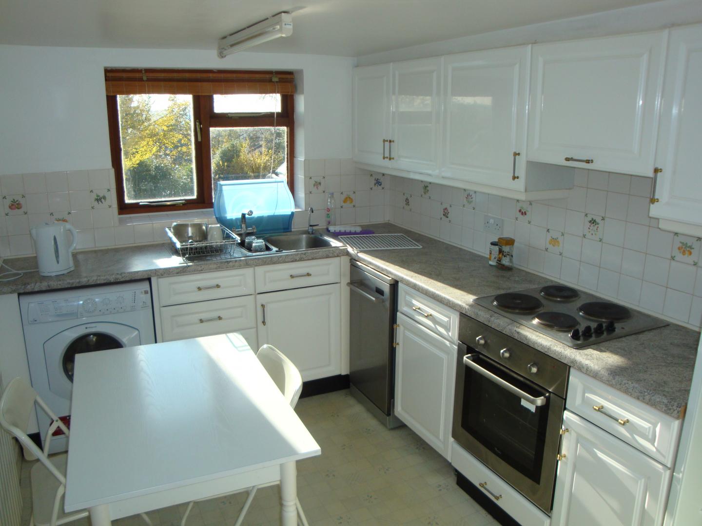 			1 Bedroom, 1 bath, 1 reception Flat			 Dollis Hill Lane, DOLLIS HILL