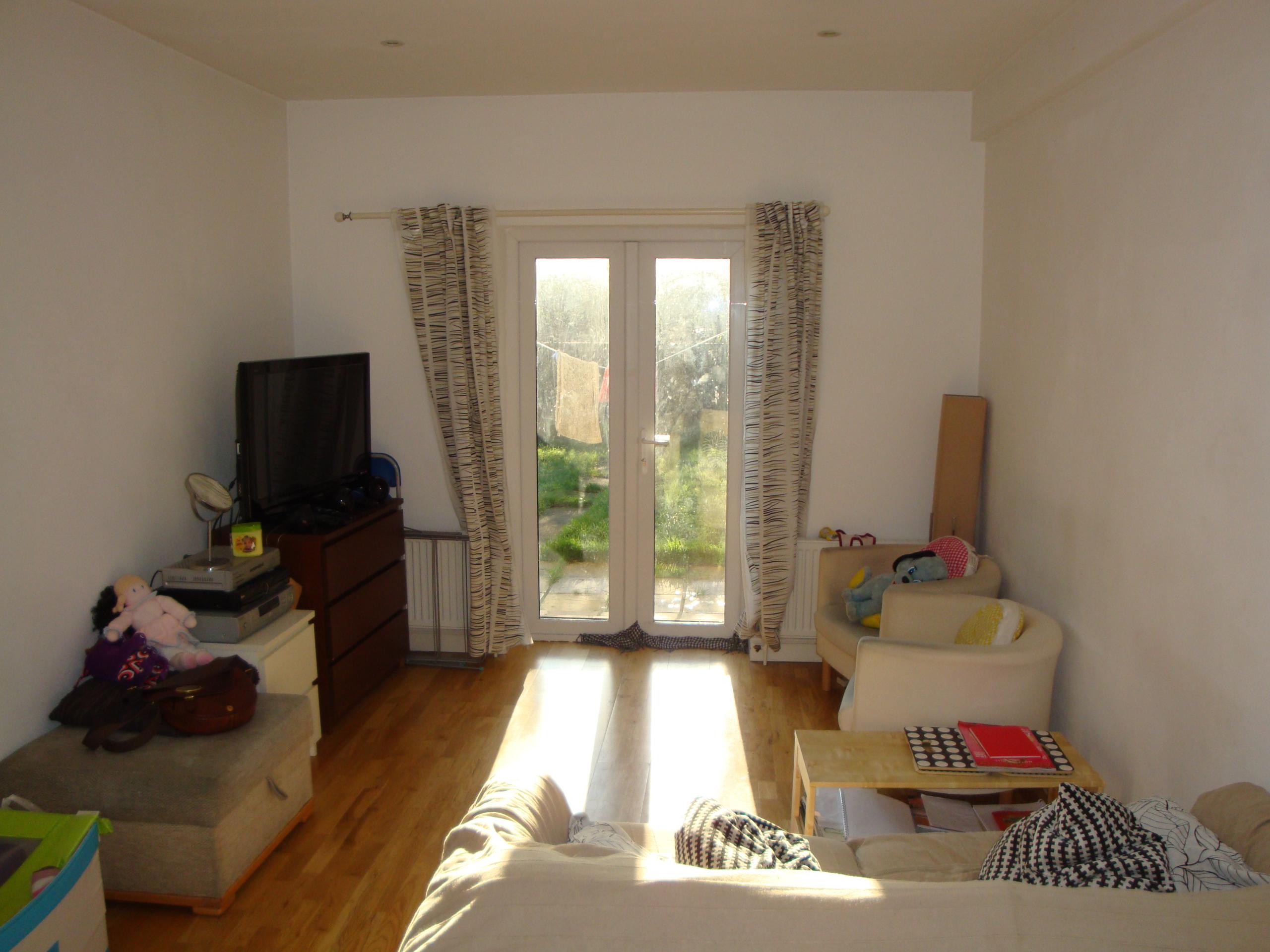 			2 Bedroom, 1 bath, 1 reception Flat			 Mortimer Road, KENSAL GREEN NW10