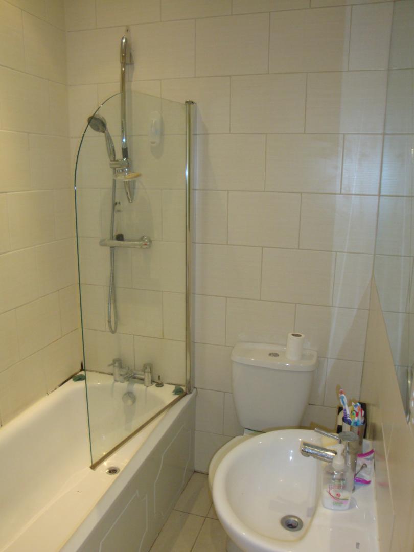 			2 Bedroom, 1 bath, 1 reception Flat			 Mortimer Road, KENSAL GREEN