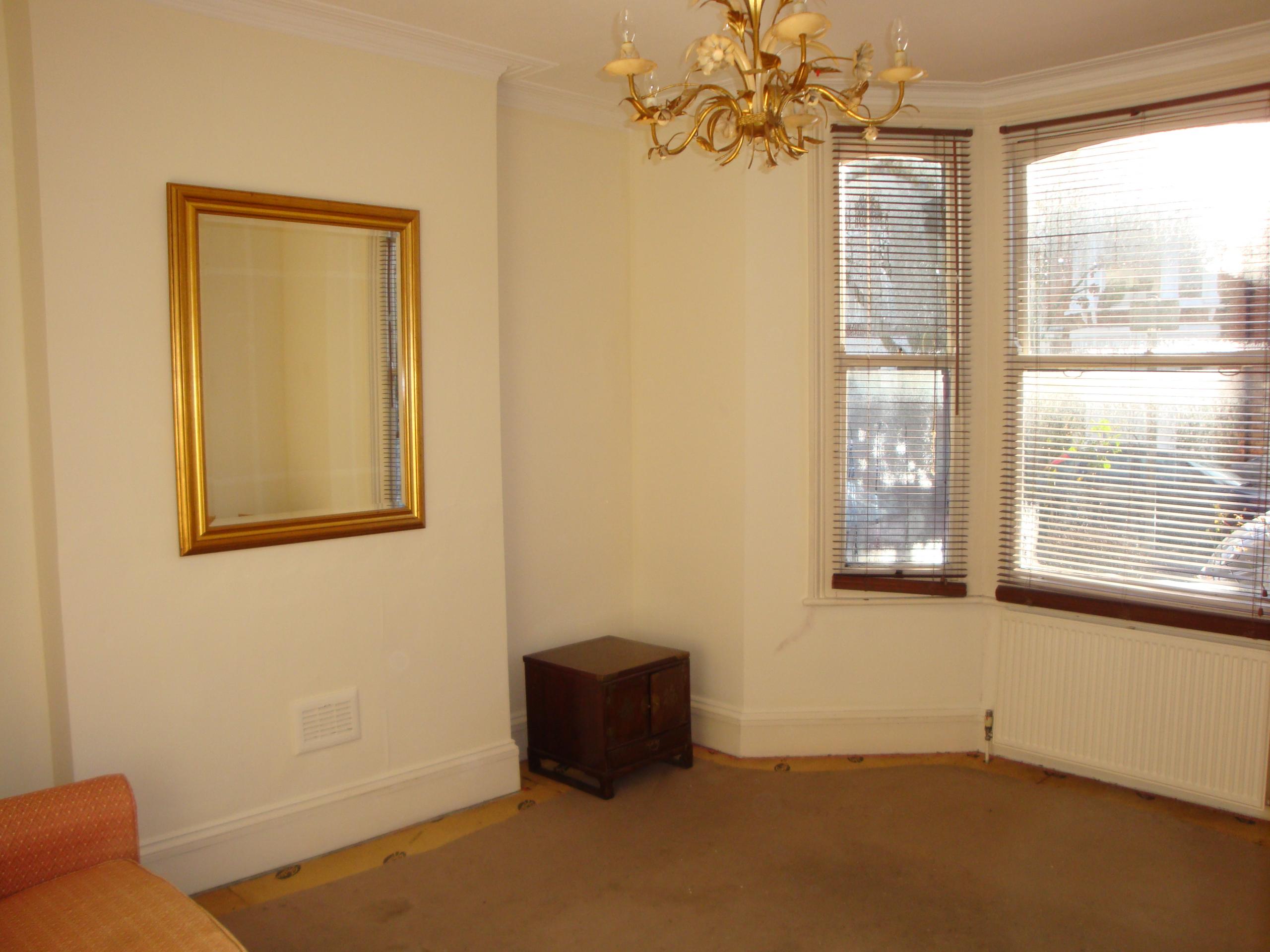 			2 Bedroom, 1 bath, 1 reception Flat			 Leighton Gardens, KENSAL RISE NW10