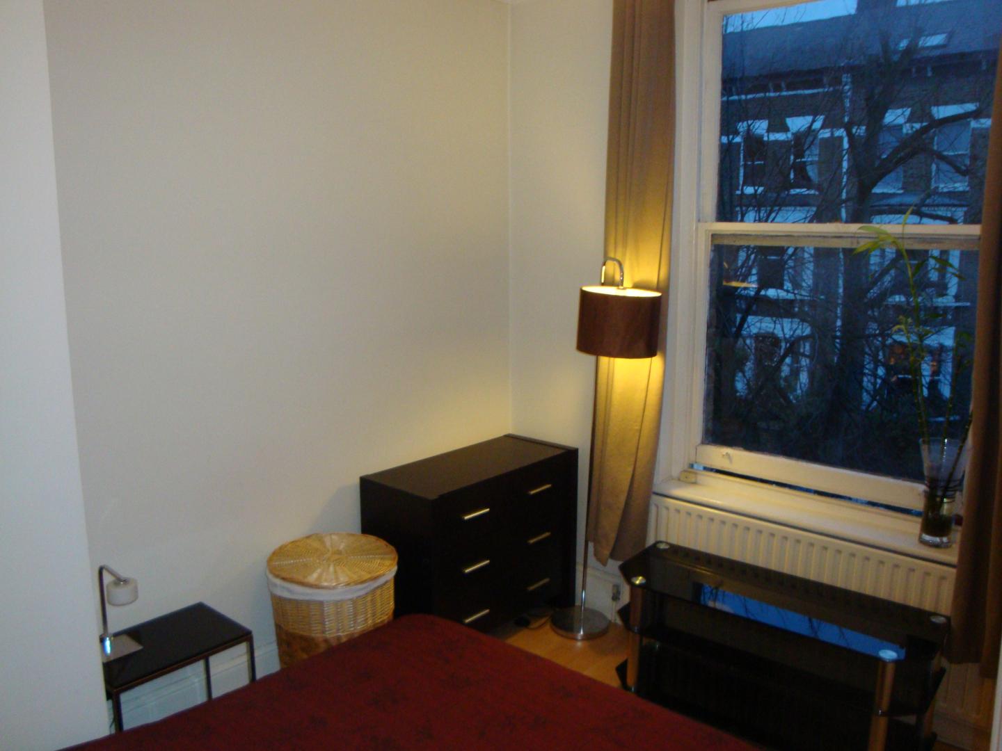 			1 Bedroom, 1 bath, 1 reception Flat			 South Hill Park Gardens, HAMPSTEAD