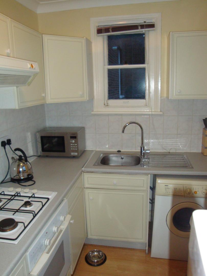 			1 Bedroom, 1 bath, 1 reception Flat			 South Hill Park Gardens, HAMPSTEAD