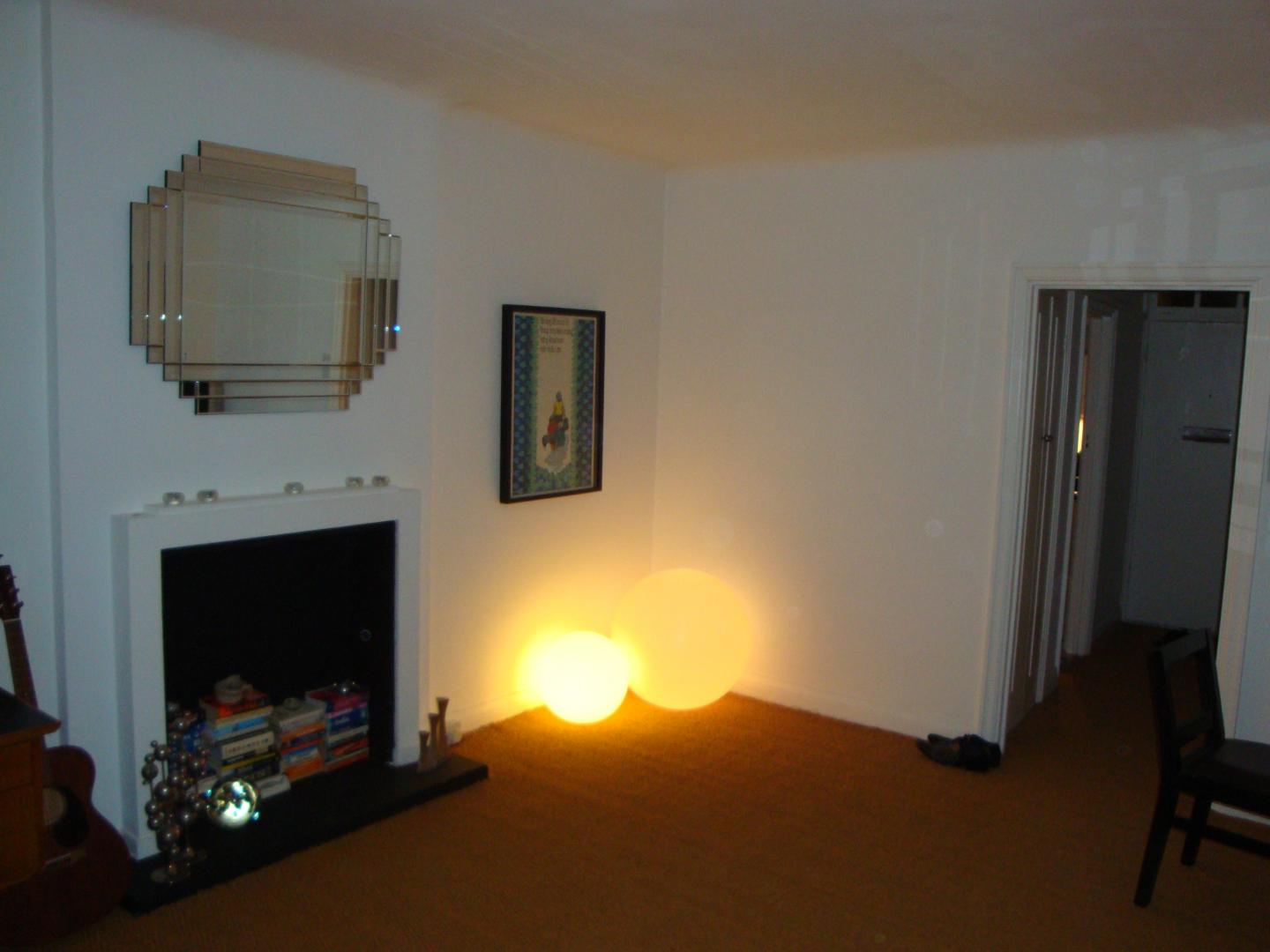 			1 month deposit instead of 6 weeks, saving you £550!, 1 Bedroom, 1 bath, 1 reception Flat			 Mortimer Crescent, KILBURN PARK
