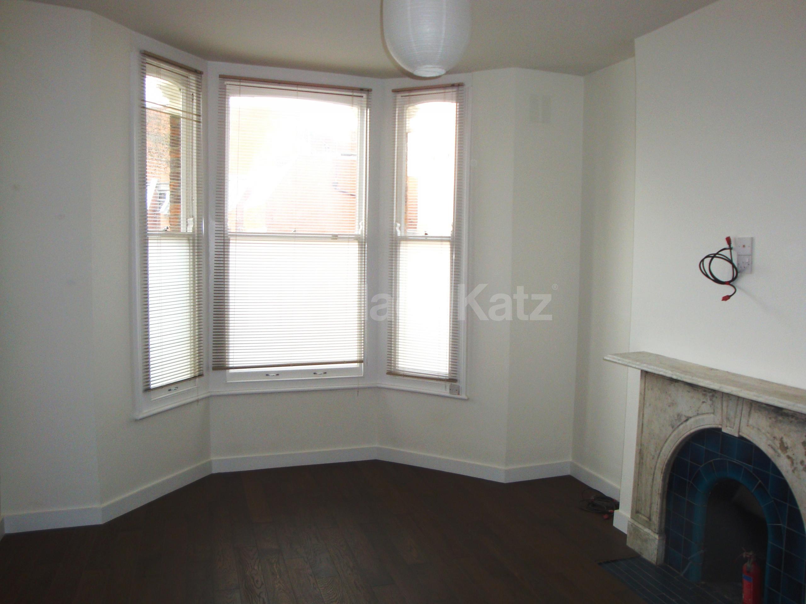 			NEW INSTRUCTION, 2 Bedroom, 1 bath, 1 reception Flat			 Fernhead Road, QUEENS PARK / MAIDA VALE W9
