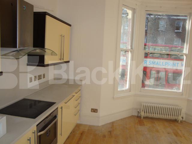 			NEW INSTRUCTION!, 4 Bedroom, 1 bath, 1 reception Flat			 Shirland Road, MAIDA VALE