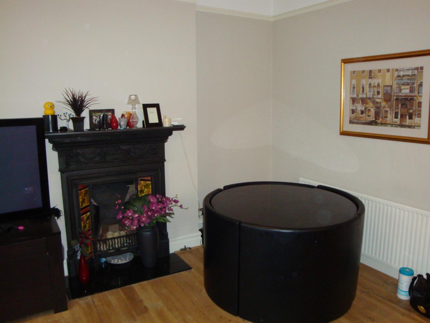 			1 month deposit instead of 6 weeks, saving you £825!, 2 Bedroom, 1 bath, 1 reception Flat			 Kings Gardens, WEST HAMPSTEAD