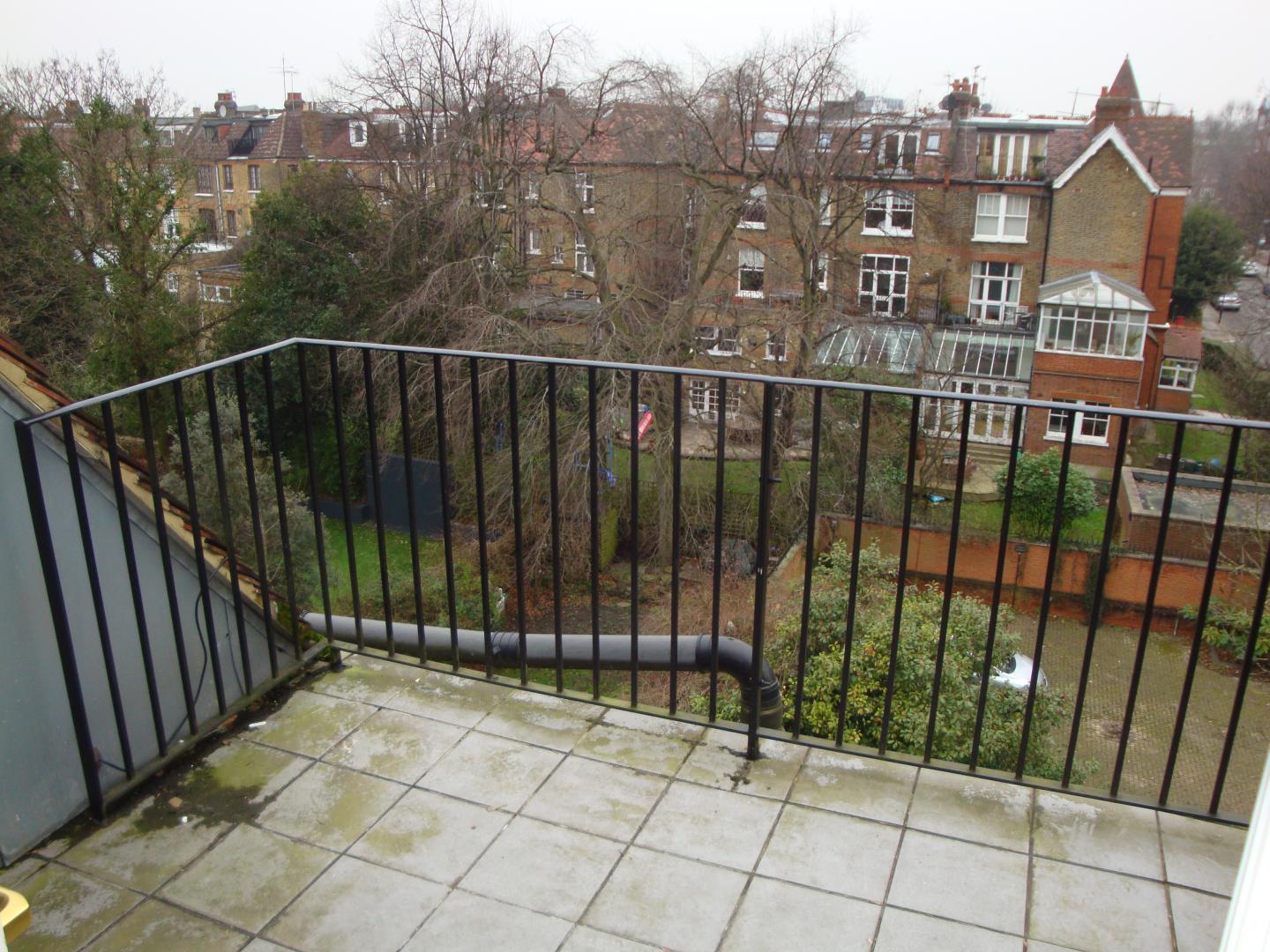 			3 Bedroom, 1 bath, 1 reception Flat			 Canfield Gardens, WEST HAMPSTEAD
