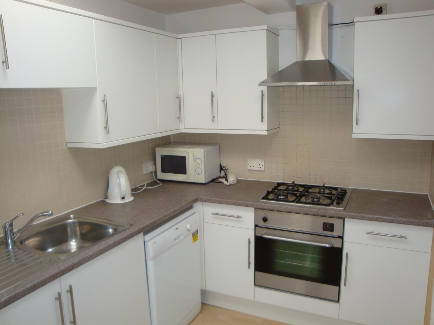 			3 Bedroom, 1 bath, 1 reception Flat			 Canfield Gardens, WEST HAMPSTEAD