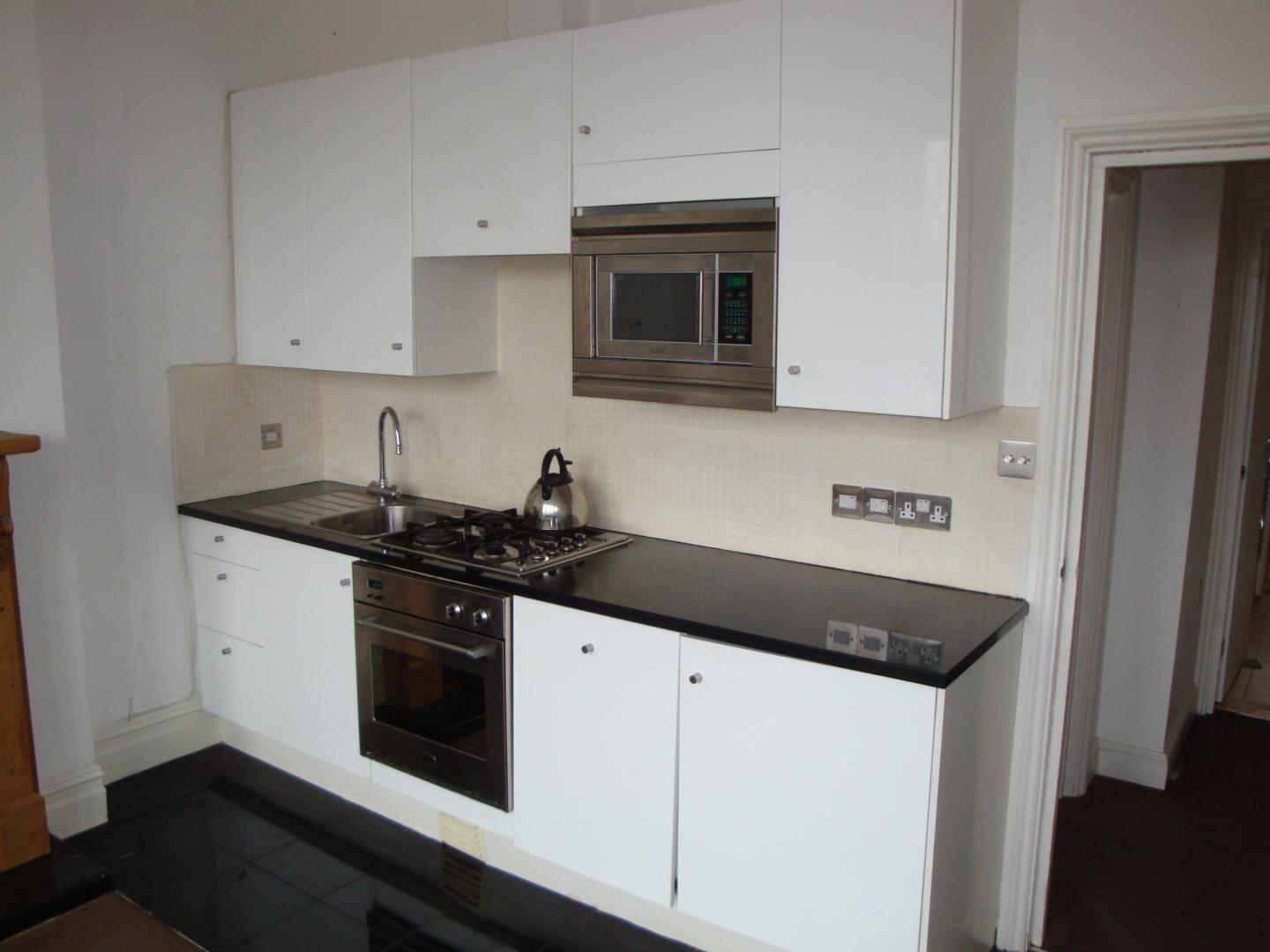 			1 month deposit instead of 6 weeks, saving you £500!, 1 Bedroom, 1 bath, 1 reception Flat			 West End Lane, WEST HAMPSTEAD