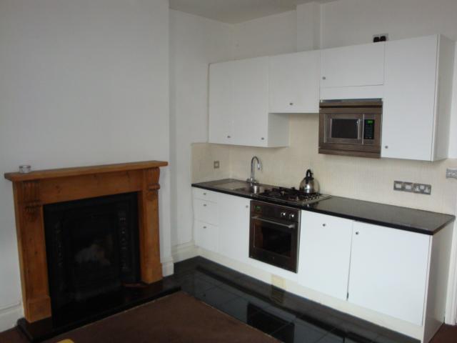 			1 month deposit instead of 6 weeks, saving you £500!, 1 Bedroom, 1 bath, 1 reception Flat			 West End Lane, WEST HAMPSTEAD