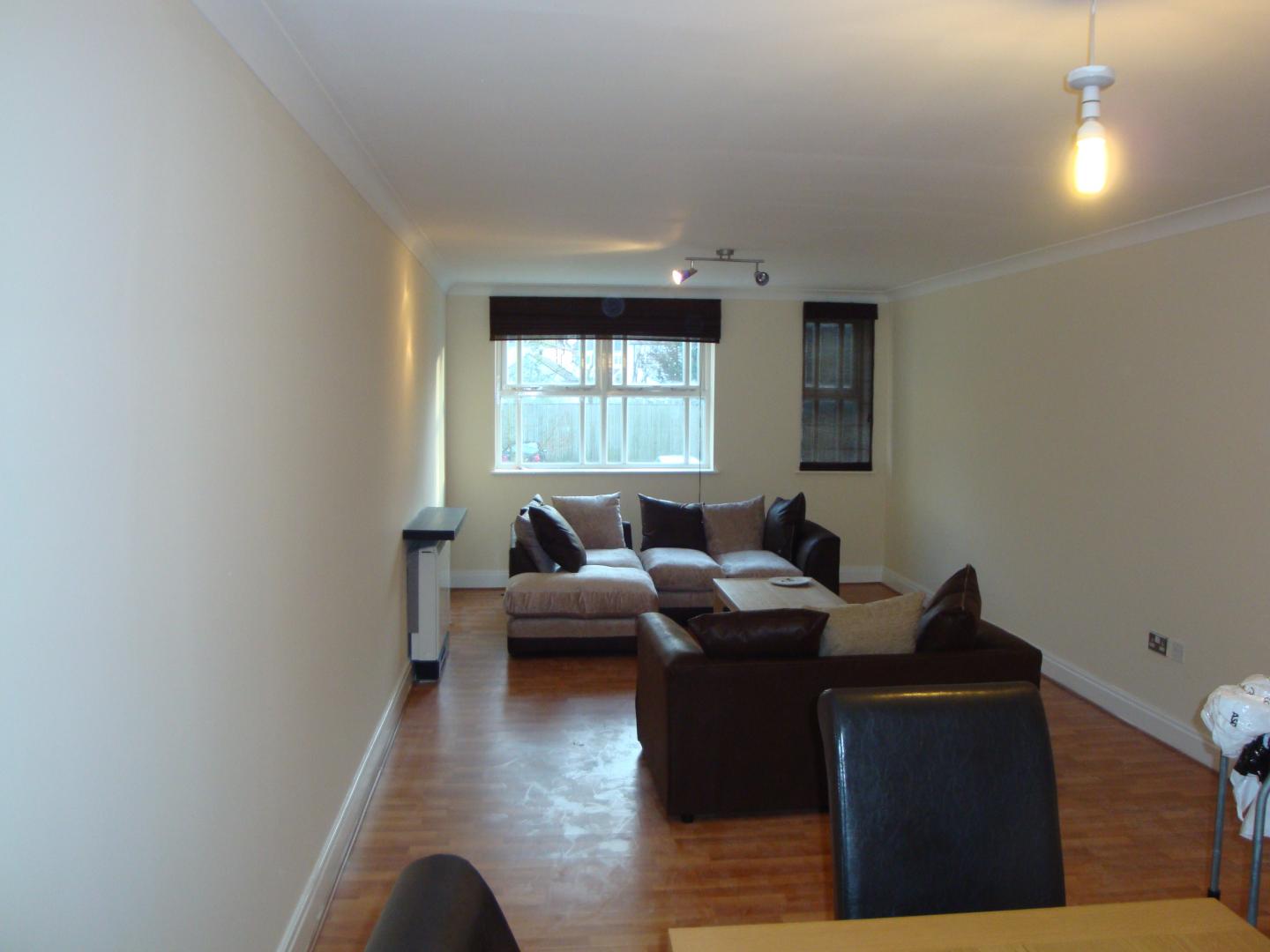 			2 Bedroom, 1 bath, 1 reception Flat			 Willesden Lane, WILLESDEN GREEN