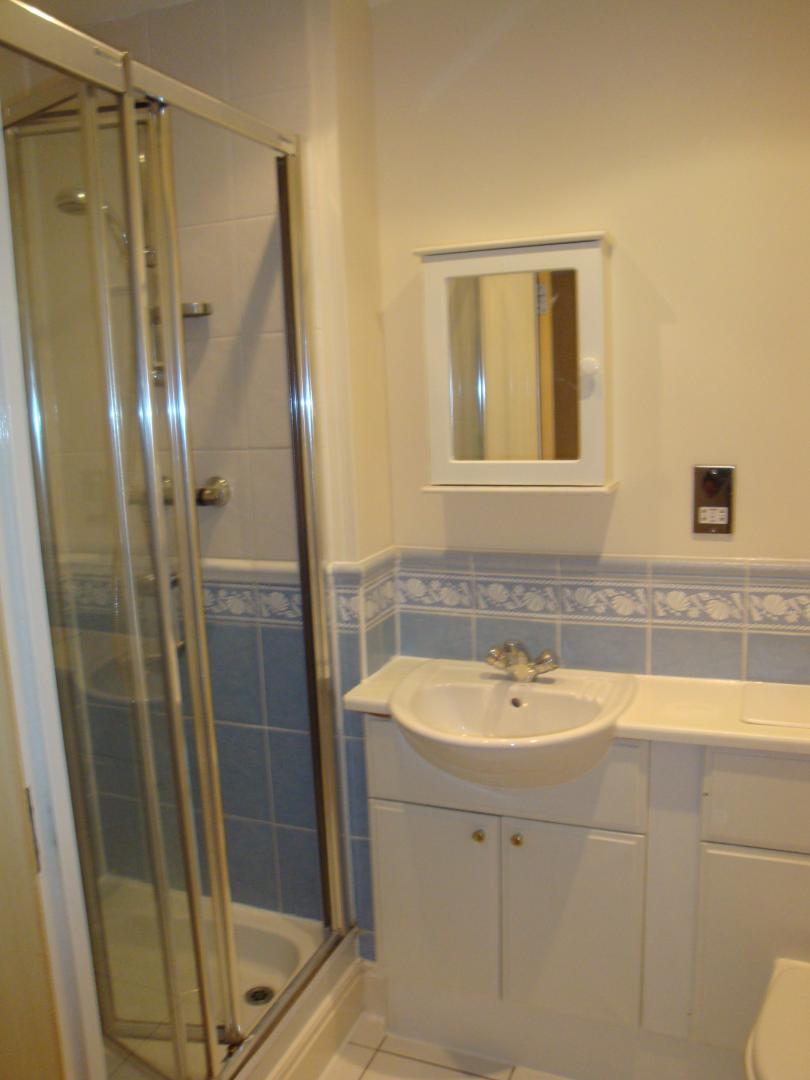 			2 Bedroom, 1 bath, 1 reception Flat			 Willesden Lane, WILLESDEN GREEN