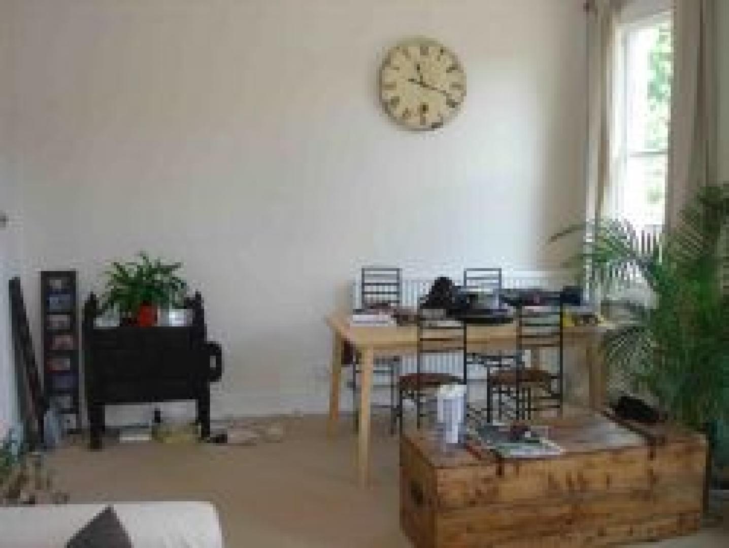 			2 Bedroom, 1 bath, 1 reception Flat			 Dundonald Road, BRONDESBURY/QUEENS PARK