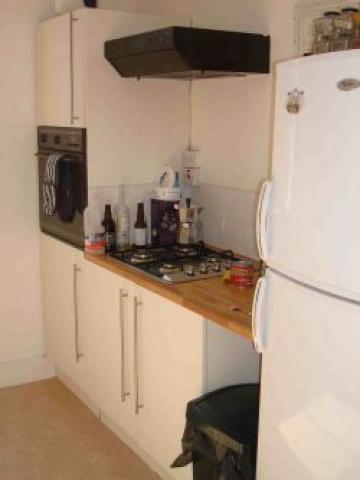 			2 Bedroom, 1 bath, 1 reception Flat			 Dundonald Road, BRONDESBURY/QUEENS PARK