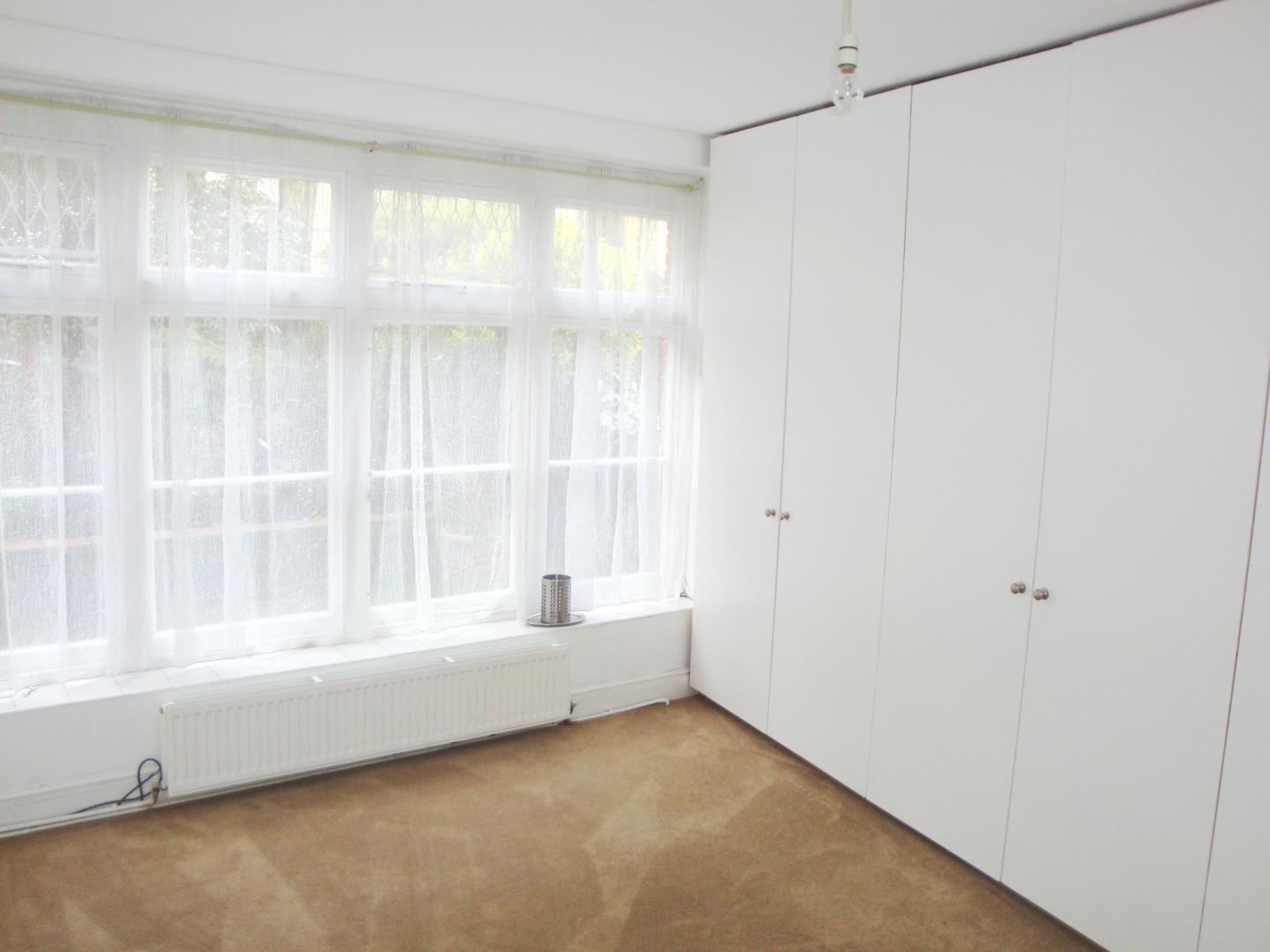 			NEW INSTRUCTION (Private Garden), 2 Bedroom, 1 bath, 1 reception Flat			 Acol Road, WEST HAMPSTEAD