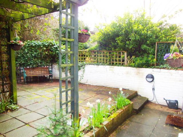 			NEW INSTRUCTION (Private Garden), 2 Bedroom, 1 bath, 1 reception Flat			 Acol Road, WEST HAMPSTEAD