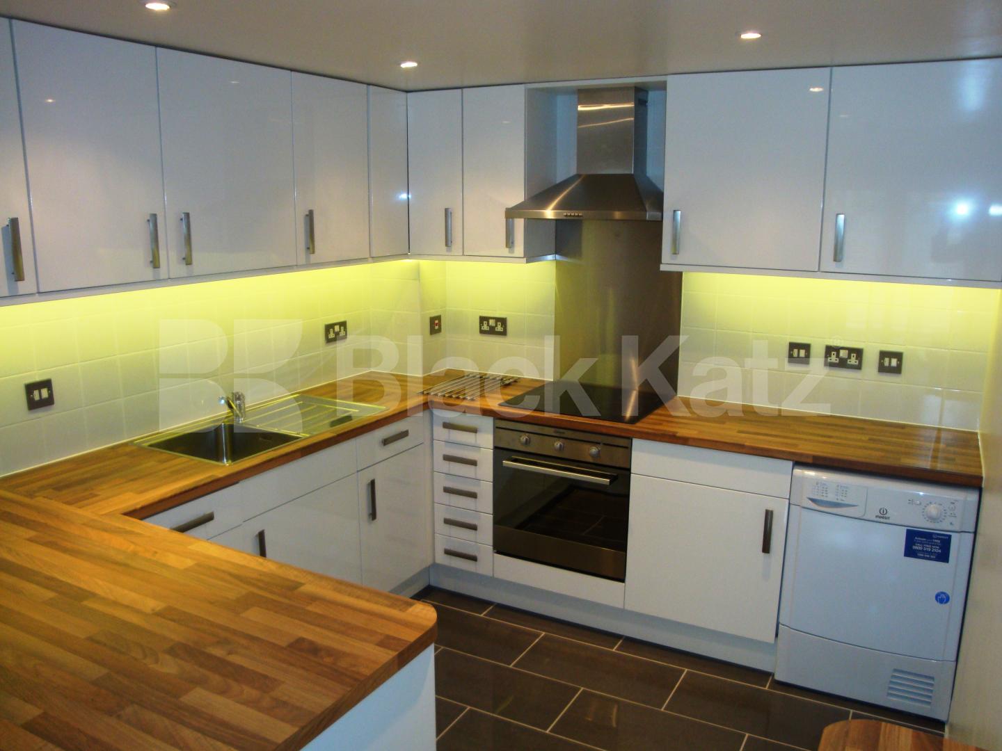 			1 Bedroom, 1 bath, 1 reception Flat			 Admiral Walk, MAIDA VALE