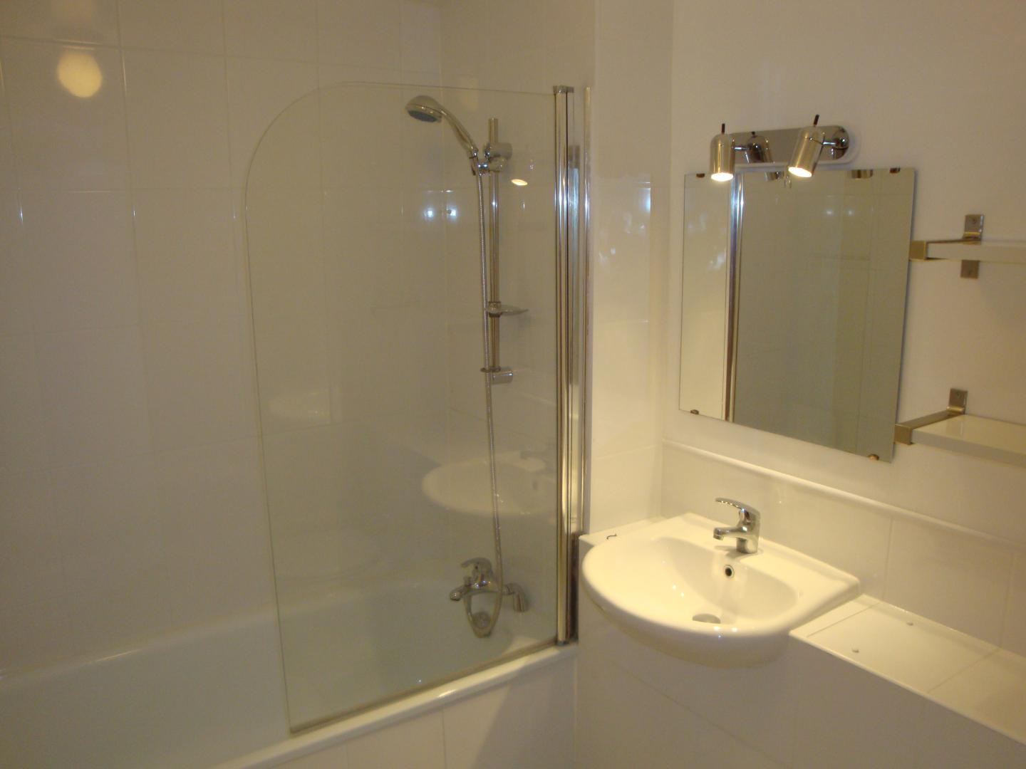 			1 Bedroom, 1 bath, 1 reception Flat			 Admiral Walk, MAIDA VALE