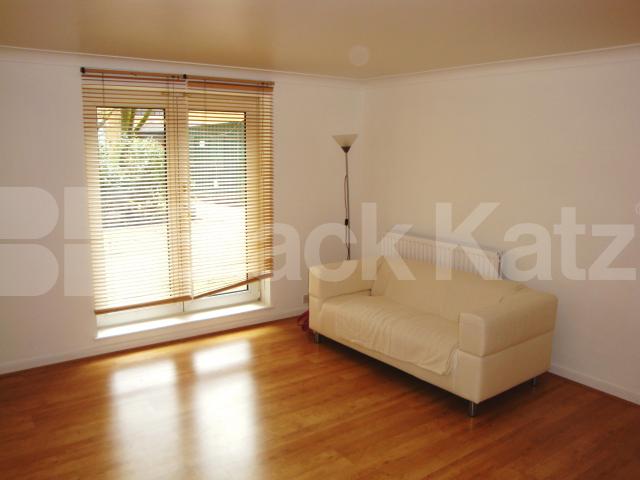 			1 Bedroom, 1 bath, 1 reception Flat			 Admiral Walk, MAIDA VALE