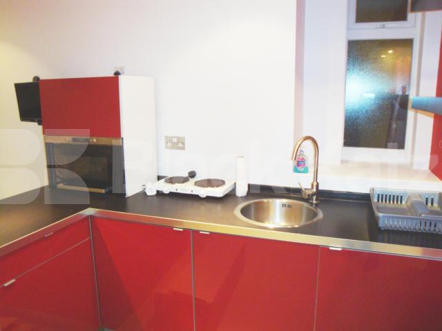 			NEW INSTRUCTION (INCLUDES ALL BILLS, PRIVATE GARDEN), Studio Apartment, 1 bath, 1 reception Flat			 Saint Albans Avenue, CHISWICK